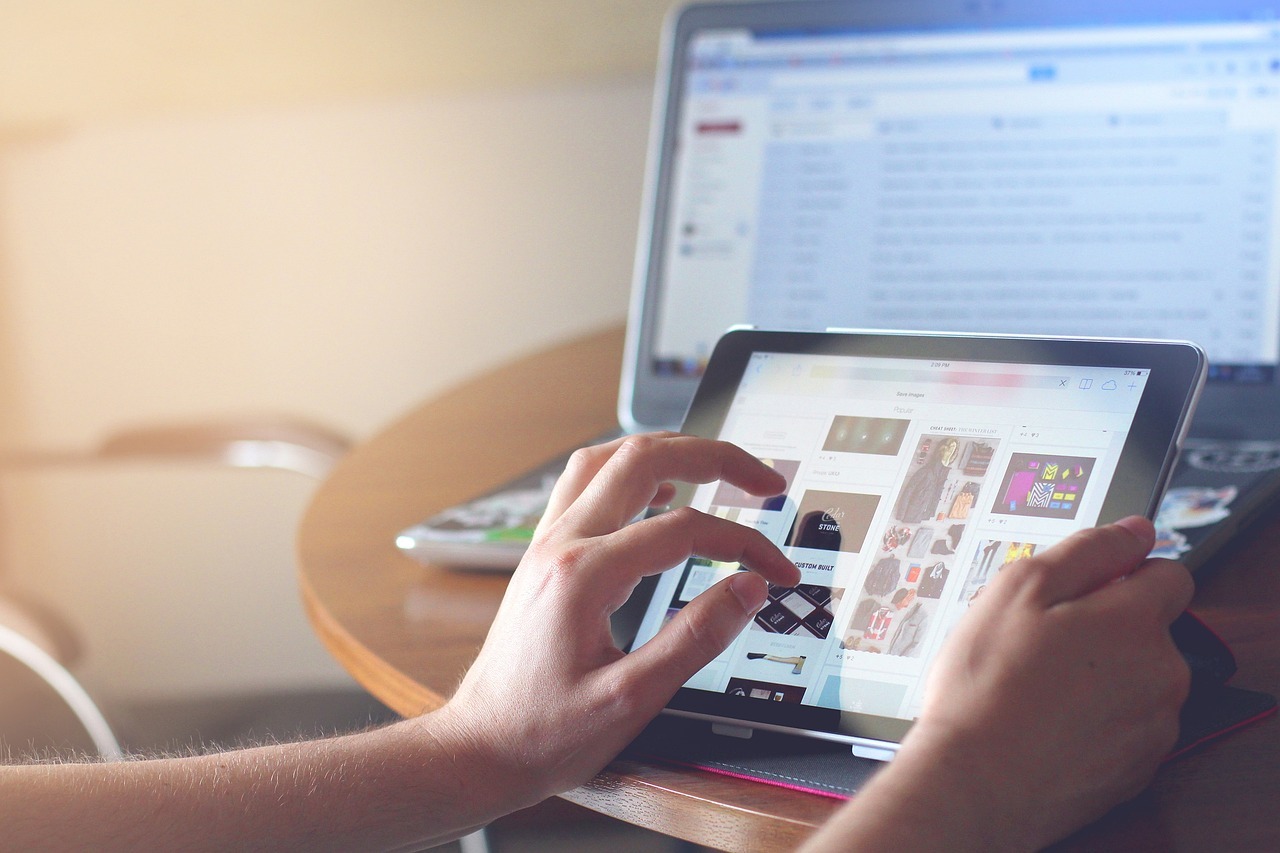 Menguak Peluang Besar Era Bisnis Digital